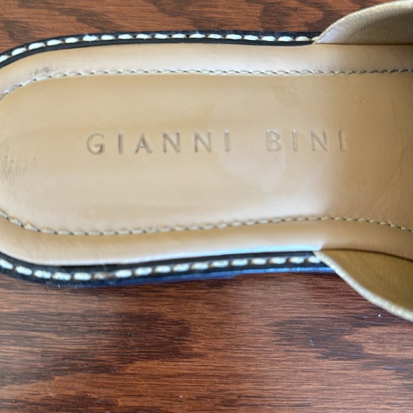 Gianni Bini-Tan Slides-Leather-SZ 9M - Picture 2 of 5